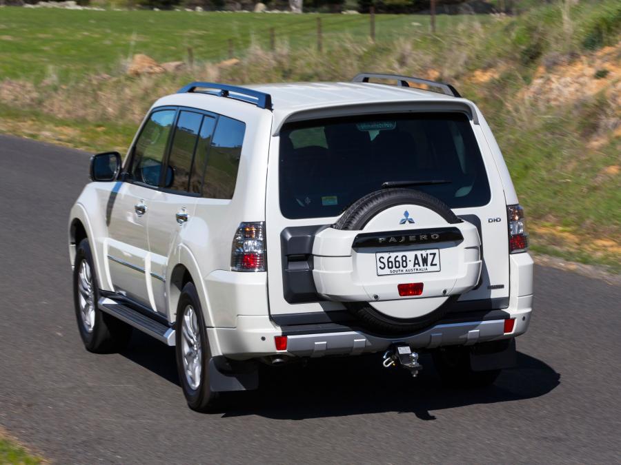  Mitsubishi Pajero 5-Door 2011 года  (AU) (фото 8 из 20)